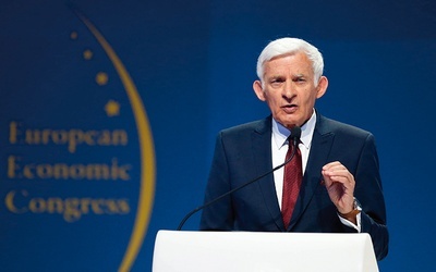 Kongres otworzył jak zwykle Jerzy Buzek.