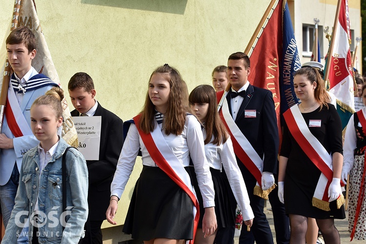 XXXV Ogólnopolskie Sympozjum Klubu Szkół im. Westerplatte w Dzierżoniowie