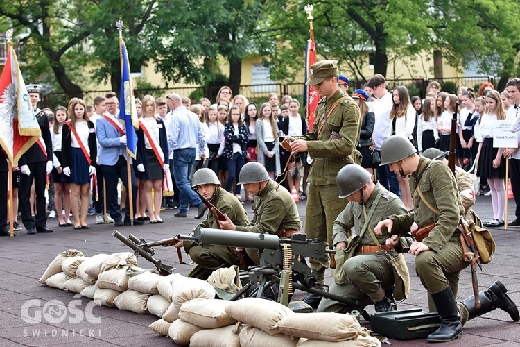 XXXV Ogólnopolskie Sympozjum Klubu Szkół im. Westerplatte w Dzierżoniowie