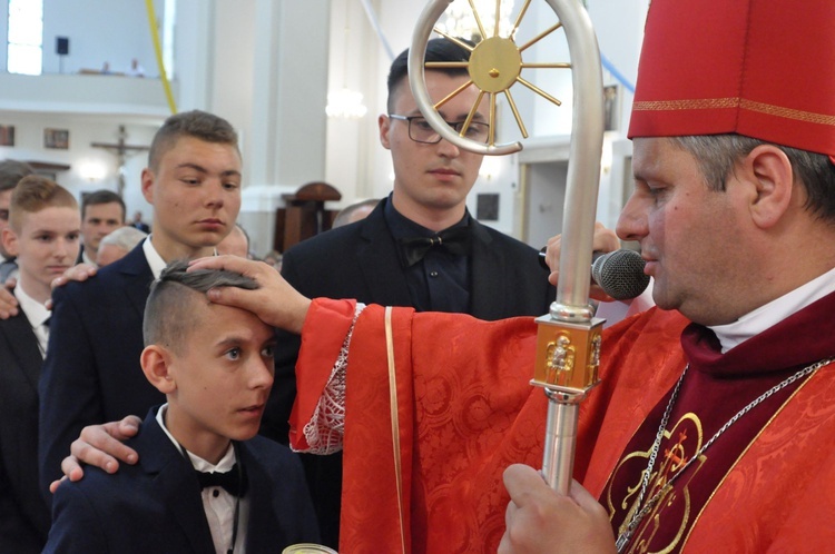 Bierzmowanie w Dąbrowie Tarnowskiej