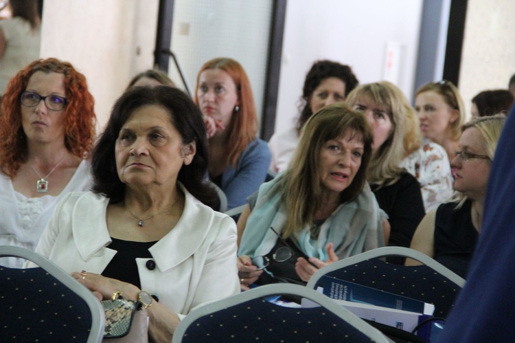 Konferencja o samobójstwach wśród dzieci i młodzieży