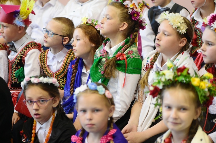 XI Festiwalu Piosenki i Pieśni Patriotycznej w Jezioranach