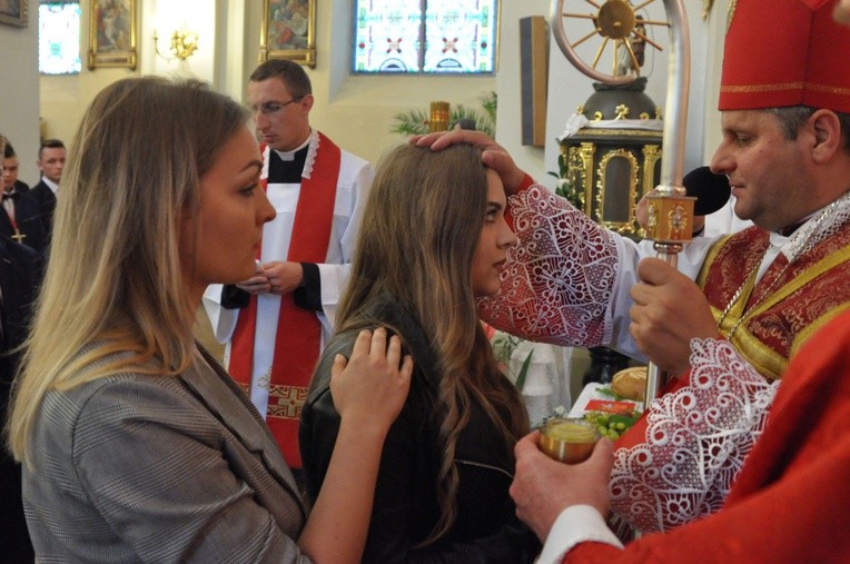 Bierzmowanie w Oleśnie