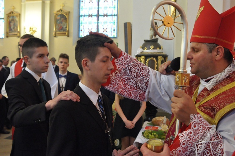 Bierzmowanie w Oleśnie