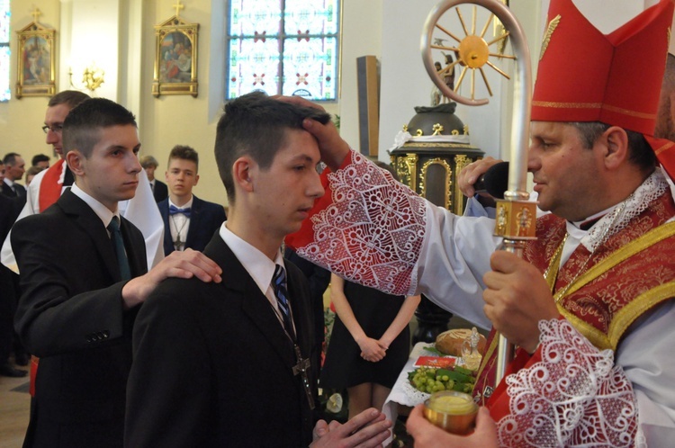 Bierzmowanie w Oleśnie