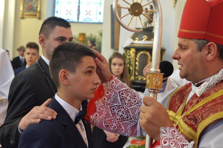 Bierzmowanie w Oleśnie