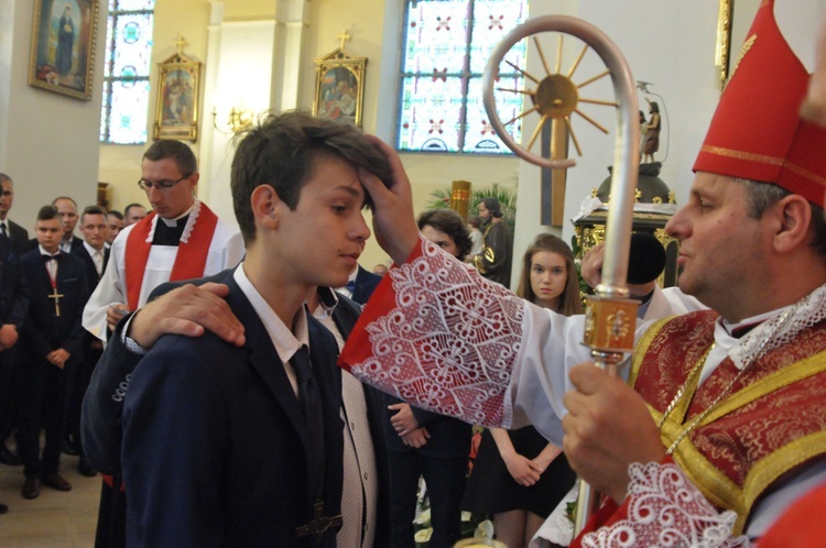 Bierzmowanie w Oleśnie