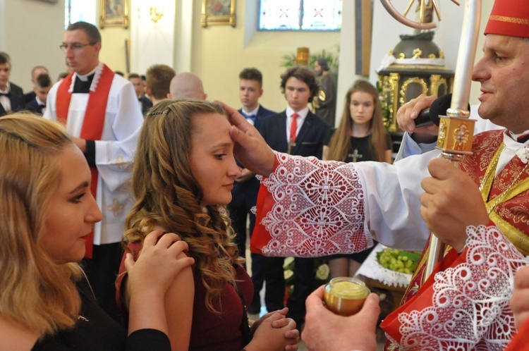 Bierzmowanie w Oleśnie