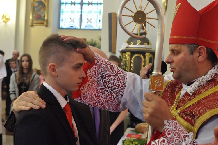 Bierzmowanie w Oleśnie