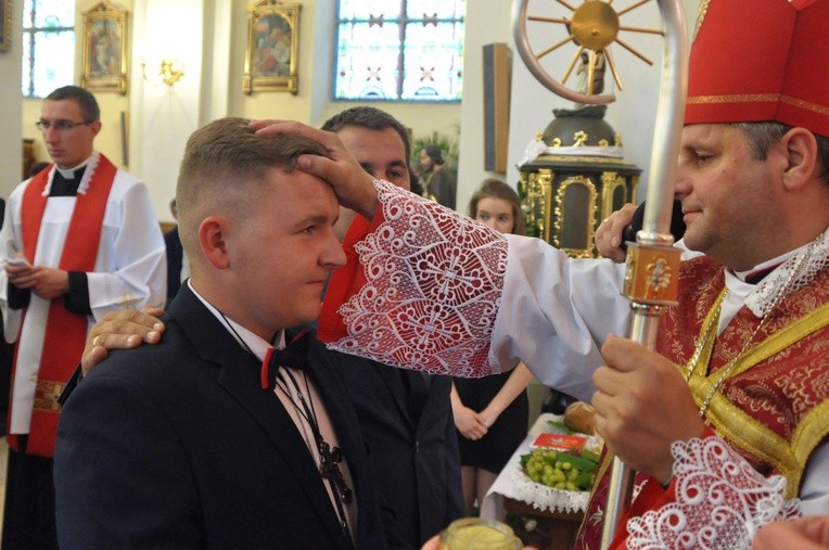 Bierzmowanie w Oleśnie