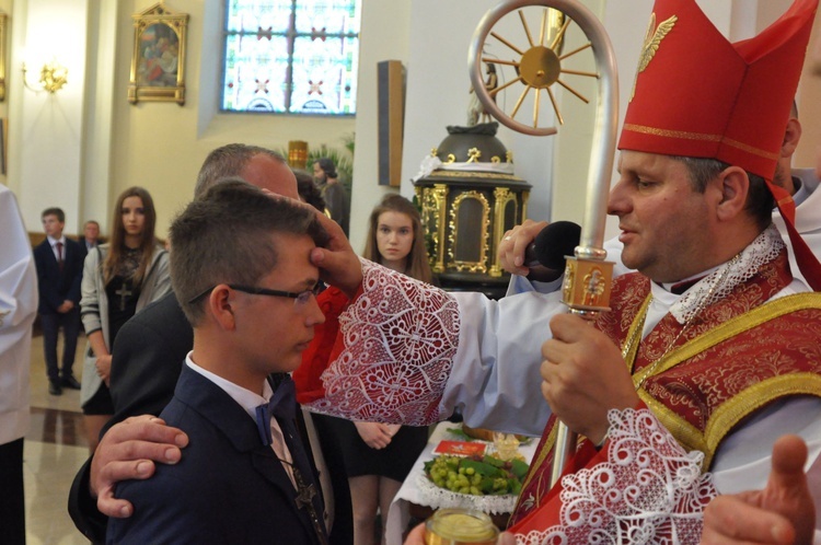 Bierzmowanie w Oleśnie