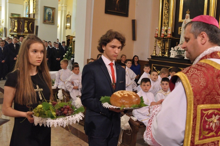 Bierzmowanie w Oleśnie