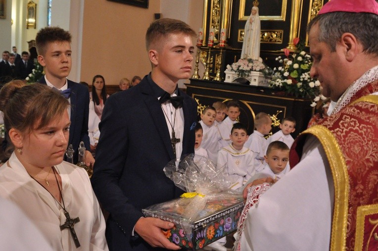 Bierzmowanie w Oleśnie