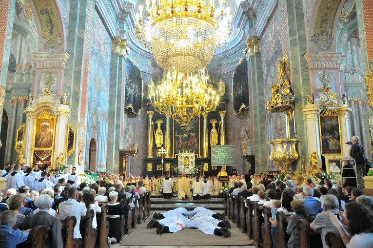 Świecenia kapłańskie w archikatedrze lubelskiej