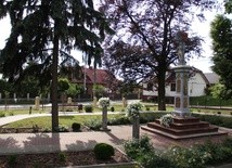Odnowiono ogród parafialny w Wawrzeńczycach