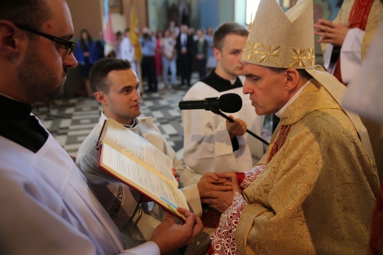 Święcenia kapłańskie w Sulisławicach