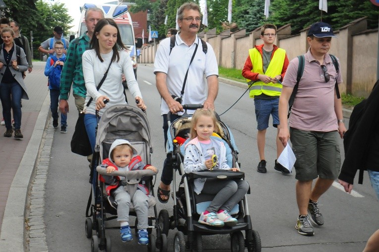 Początek pielgrzymki z Łagiewnik do Kalwarii Zebrzydowskiej