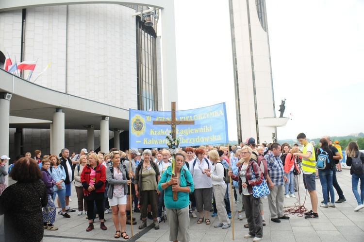 Początek pielgrzymki z Łagiewnik do Kalwarii Zebrzydowskiej