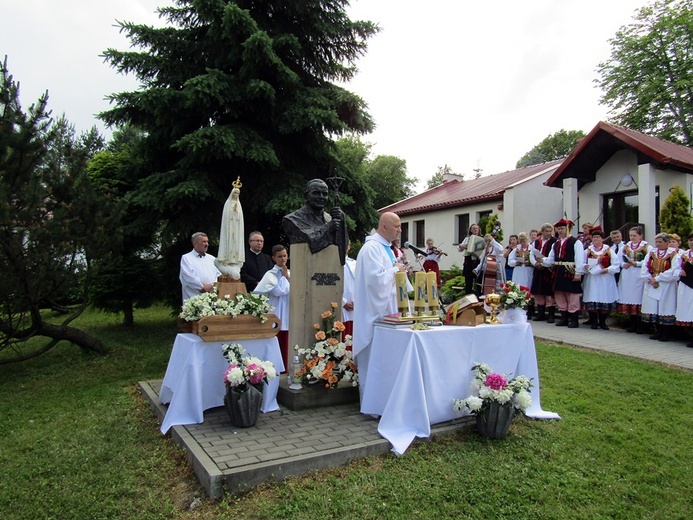 Majówka nad Stawem w Łąkcie