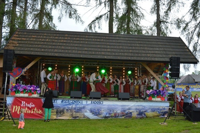 Koncert radości i dziękczynienia w Miętustwie