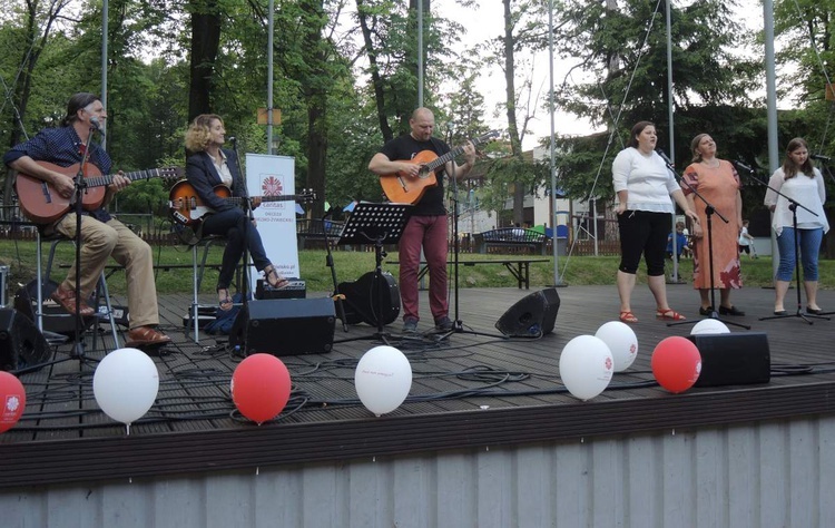 5. Marsz dla Życia i Rodziny w Bielsku-Białej 2018 - festyn Caritas