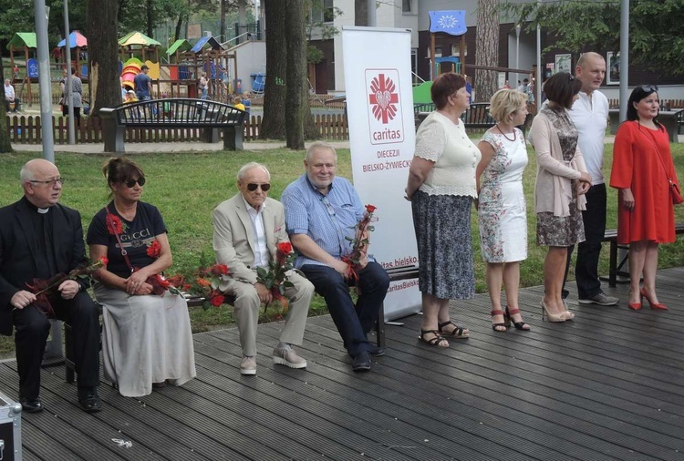 5. Marsz dla Życia i Rodziny w Bielsku-Białej 2018 - festyn Caritas