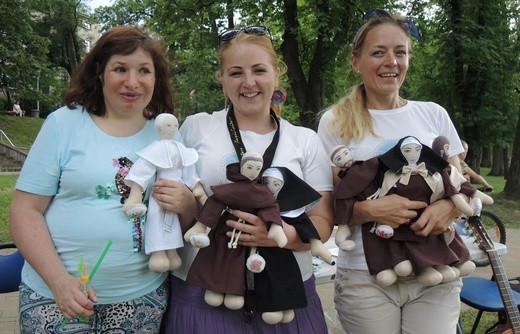 5. Marsz dla Życia i Rodziny w Bielsku-Białej 2018 - festyn Caritas