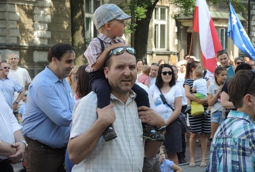 5. Marsz dla Życia i Rodziny w Bielsku-Białej 2018 - na trasie