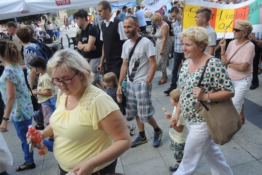 5. Marsz dla Życia i Rodziny w Bielsku-Białej 2018 - na trasie