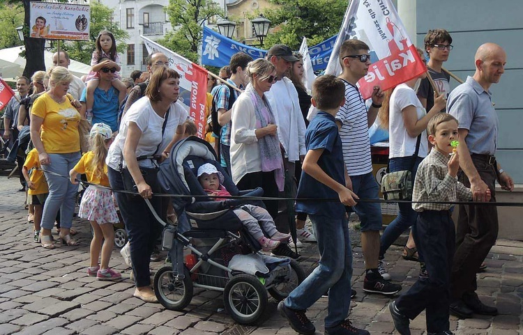 5. Marsz dla Życia i Rodziny w Bielsku-Białej 2018 - na trasie