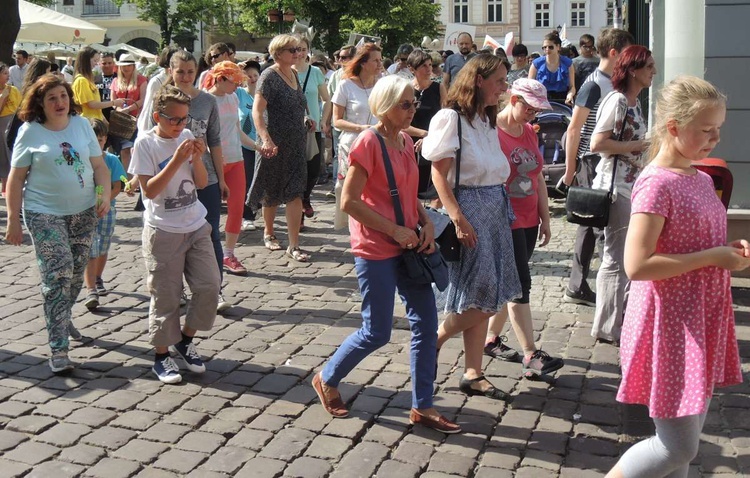 5. Marsz dla Życia i Rodziny w Bielsku-Białej 2018 - na trasie