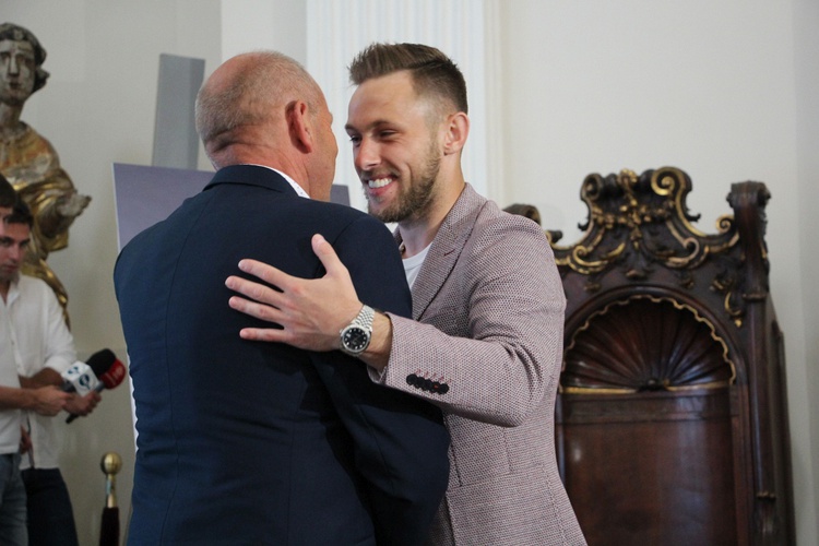 Uhonorowanie Macieja Rybusa