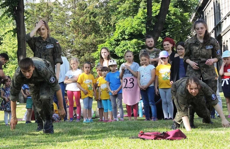 Festyn rodzinny z katolickim przedszkolem "Serduszko"