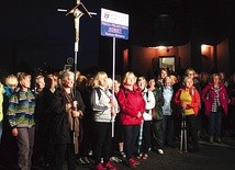 ▲	Pątniczki wyruszyły sprzed kościoła pw. MB Częstochowskiej w Radomiu.