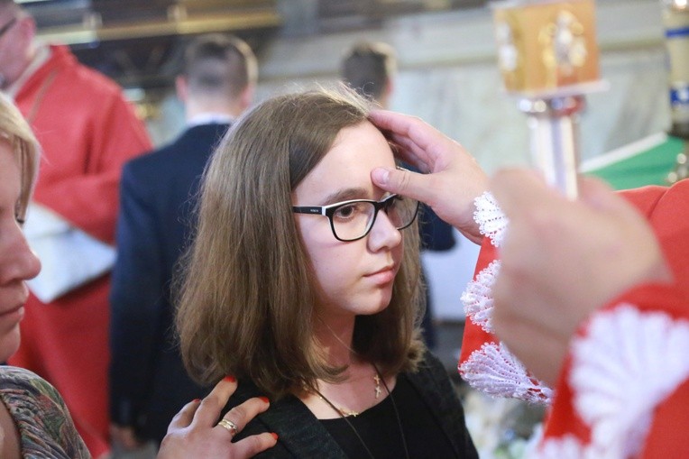 Bierzmowanie w Ujanowicach