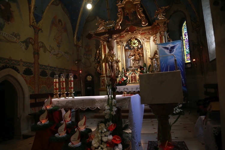 Bierzmowanie w Ujanowicach