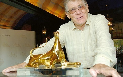W 2004 r. za całokształt twórczości Ermanno Olmi otrzymał Honorowego Lamparta na festiwalu filmowym w Locarno.
