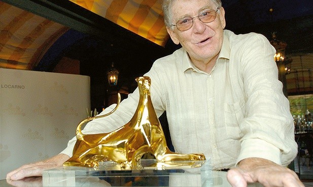 W 2004 r. za całokształt twórczości Ermanno Olmi otrzymał Honorowego Lamparta na festiwalu filmowym w Locarno.