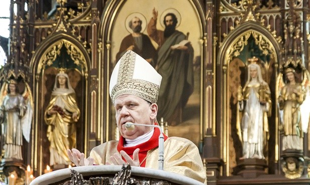 Bp Jan Kopiec: "To nie tajny spisek, potrzeba rozsądku"