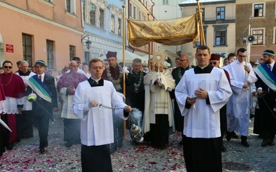 Procesja na ulicach Starego Miasta