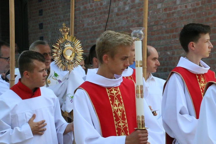 Procesja w parafii Trójcy Świętej w Lublinie