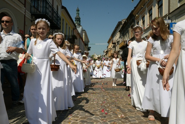 Boże Ciało w centrum Radomia