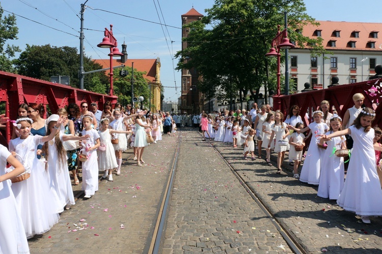 Centralna Procesja Bożego Ciała we Wrocławiu