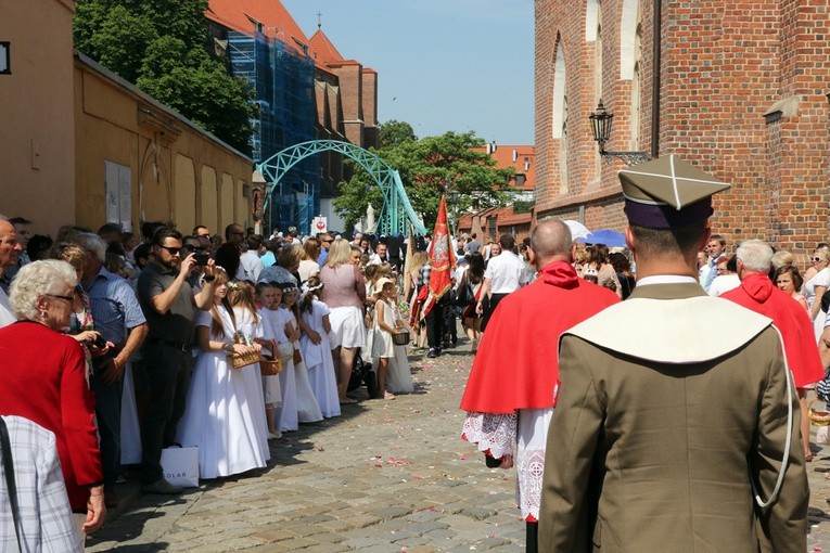 Centralna Procesja Bożego Ciała we Wrocławiu