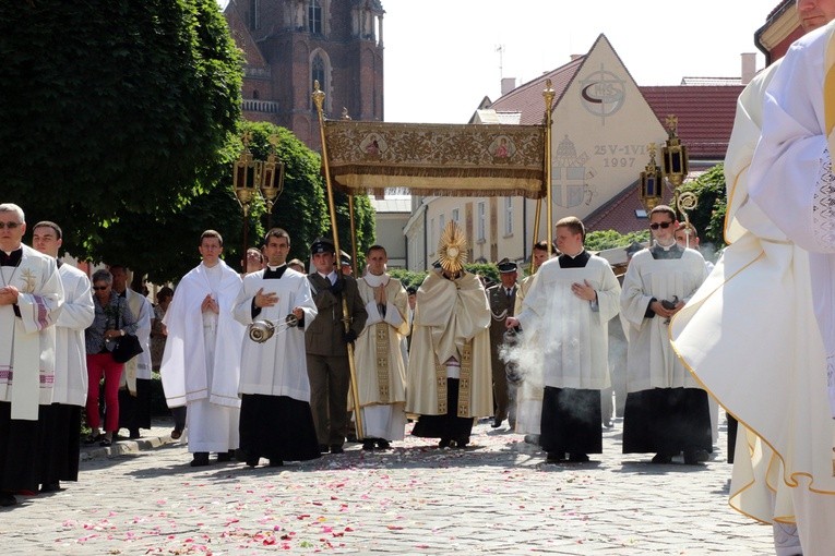 Centralna Procesja Bożego Ciała we Wrocławiu
