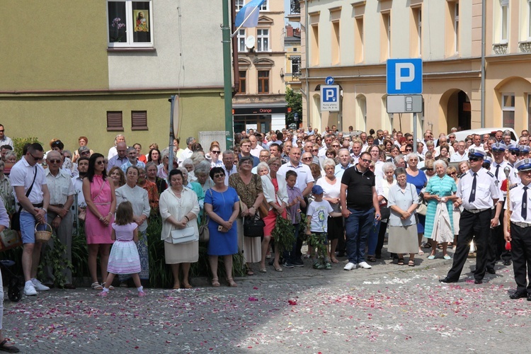 Msza św. i procesja Bożego Ciała w Ziębicach