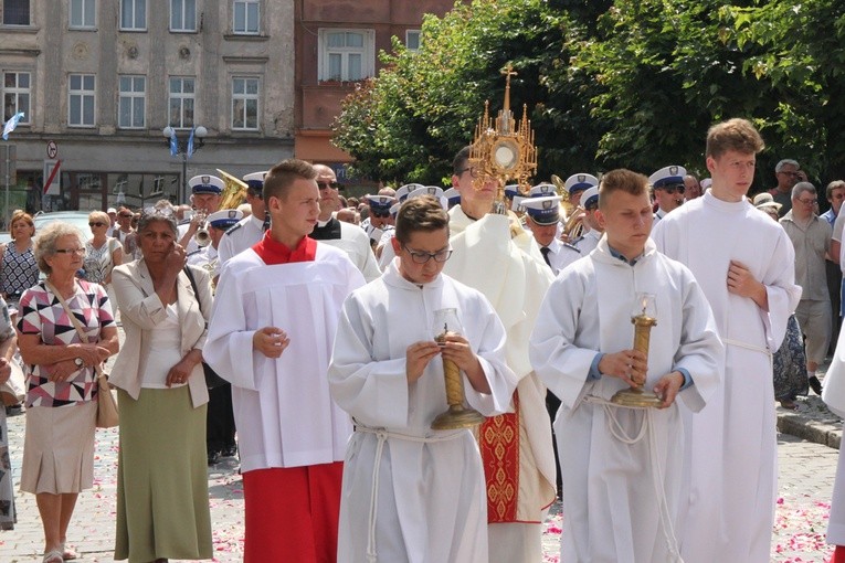Msza św. i procesja Bożego Ciała w Ziębicach