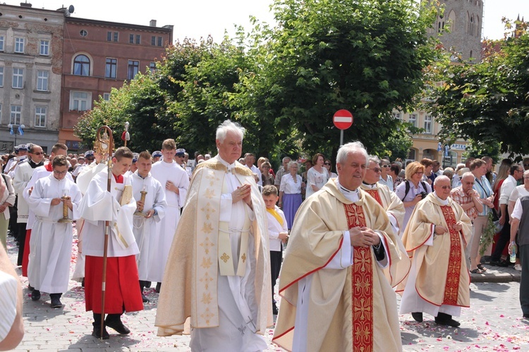 Msza św. i procesja Bożego Ciała w Ziębicach