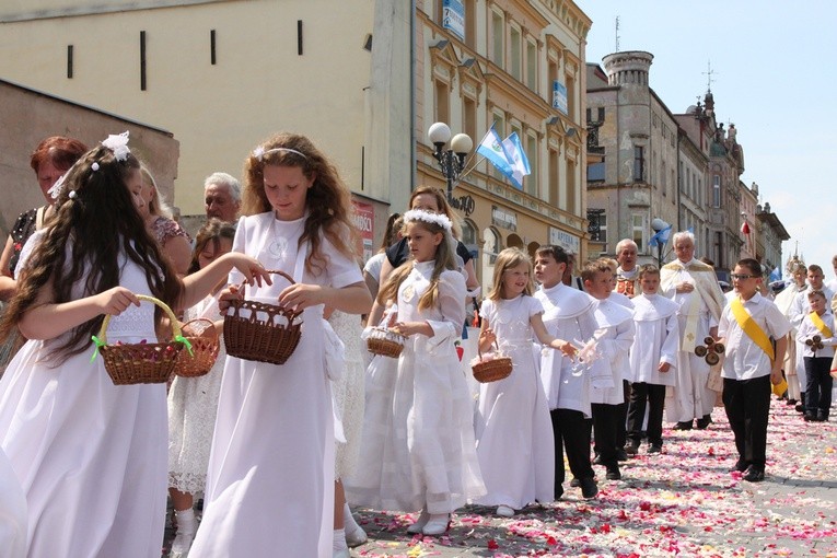 Msza św. i procesja Bożego Ciała w Ziębicach