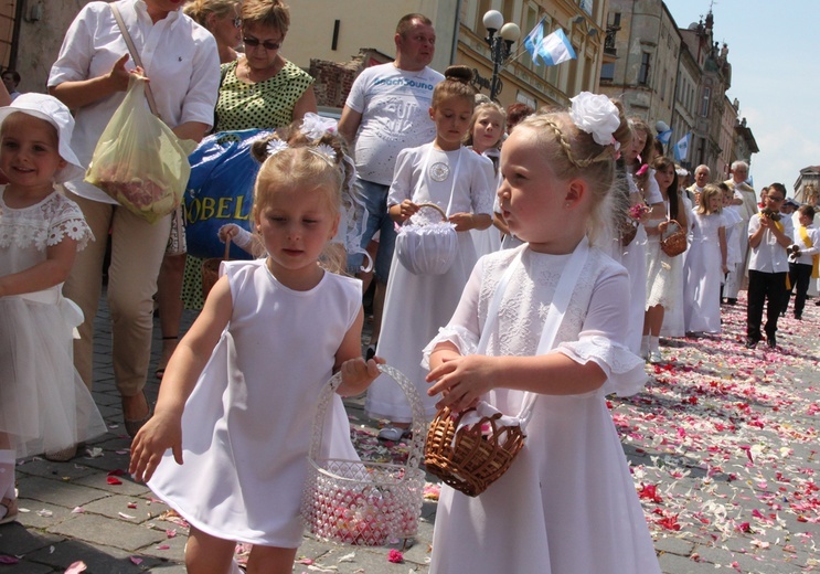 Msza św. i procesja Bożego Ciała w Ziębicach